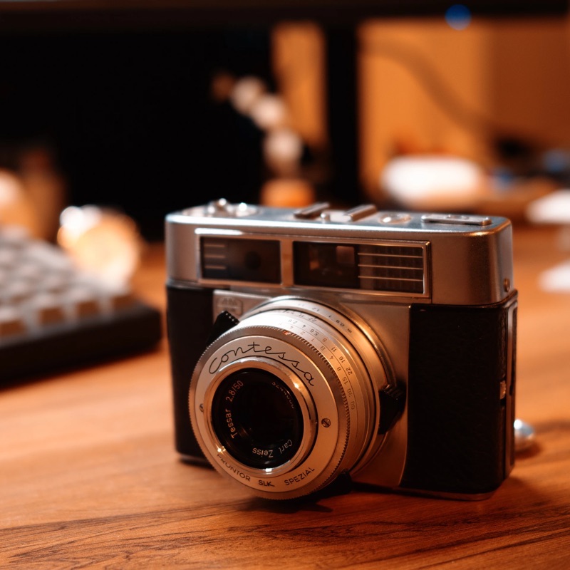 Zeiss Contessa camera
